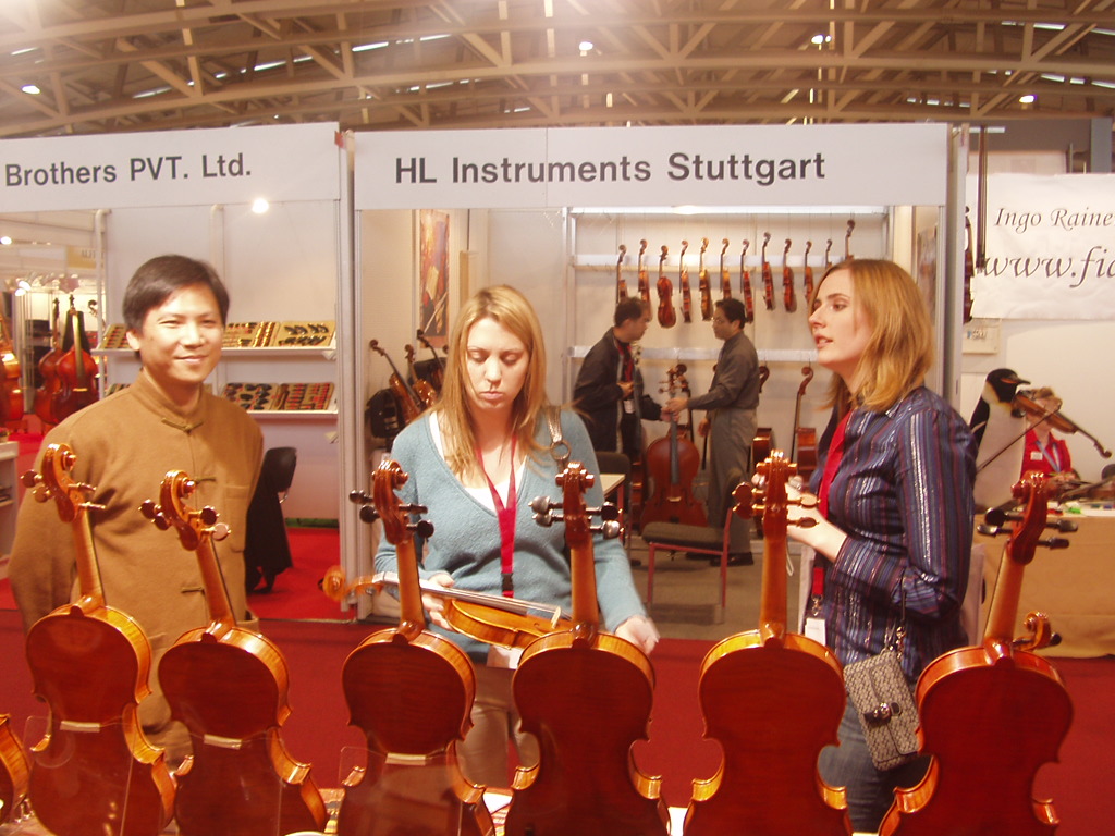 Lien Violins at Musikmesse Frankfurt 2007 – exhibition photo 9